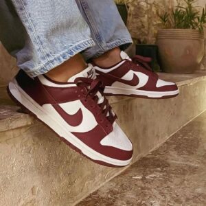 NIKE DUNK LOW TEAM RED